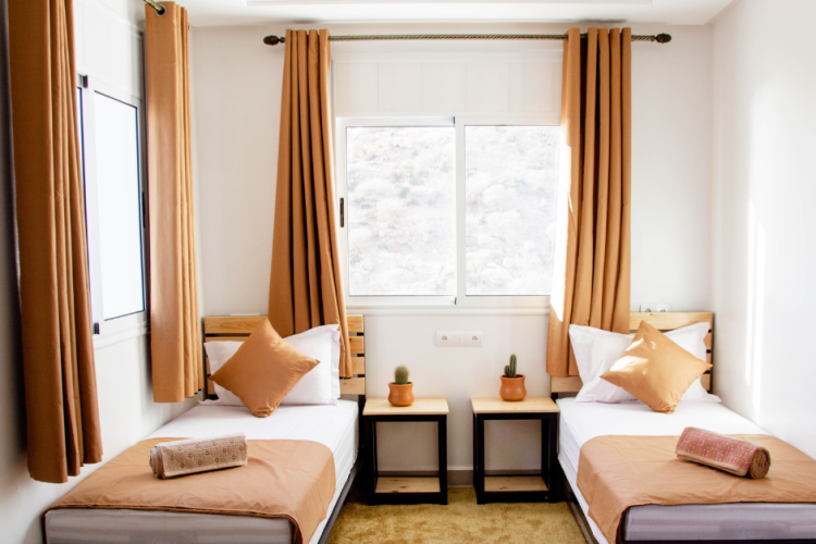 Guesthouses and Homestays